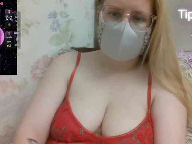 Lilithaa webcam