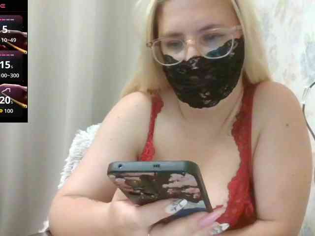 Lilithaa webcam