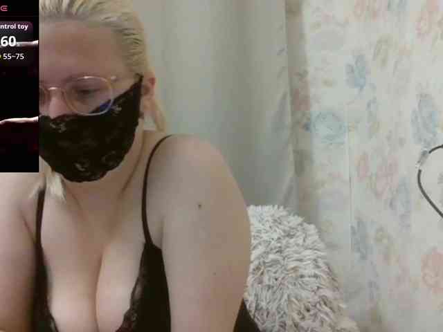 Lilithaa webcam