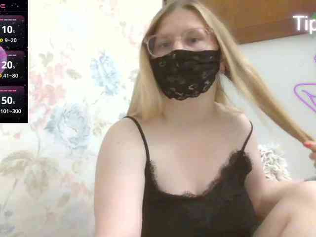Lilithaa webcam