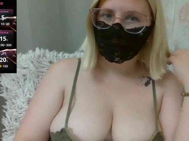 Lilithaa webcam