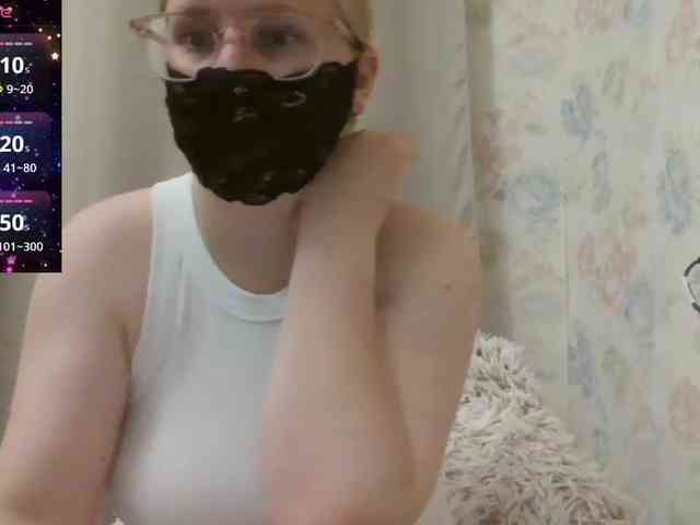 Lilithaa webcam