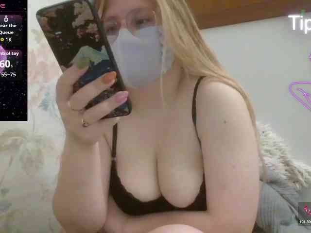 Lilithaa webcam