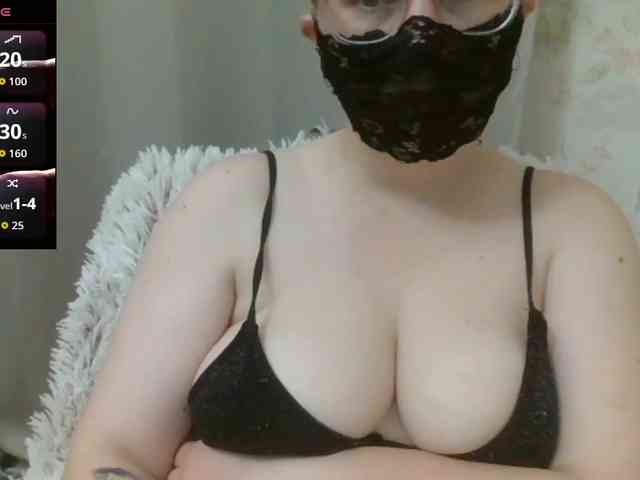 Lilithaa webcam