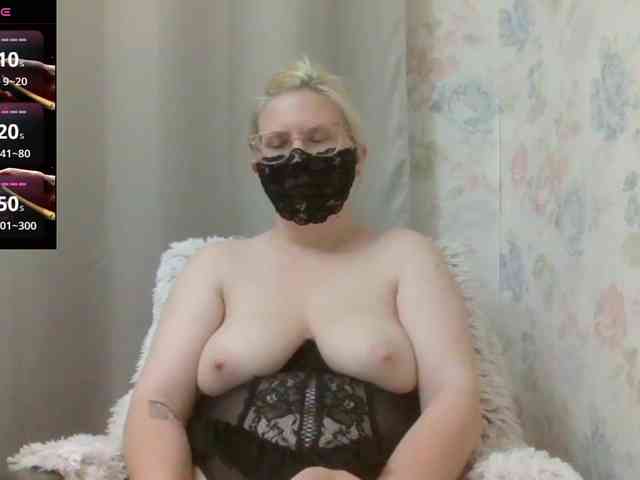 Lilithaa webcam