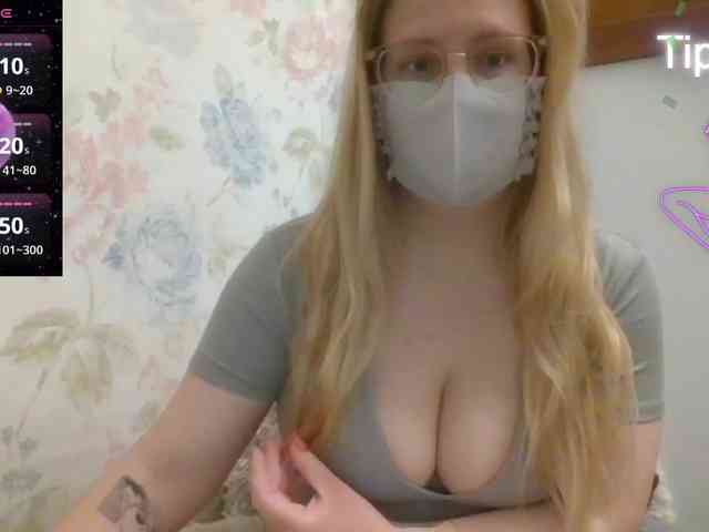 Lilithaa webcam