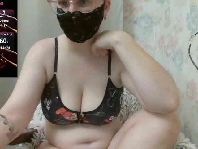 Lilithaa webcam