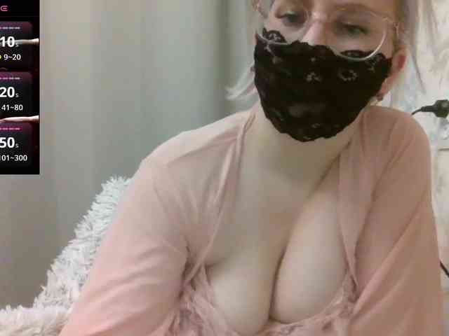 Lilithaa webcam