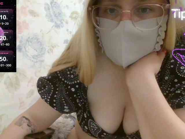 Lilithaa webcam