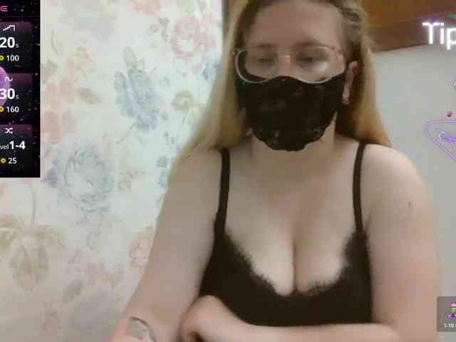 Lilithaa webcam