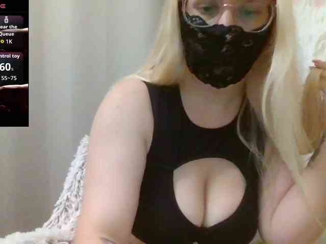 Lilithaa webcam