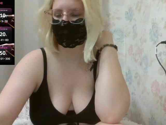 Lilithaa webcam