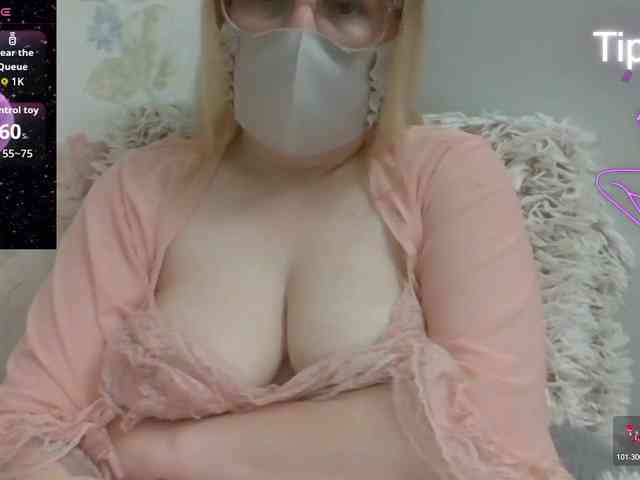 Lilithaa webcam