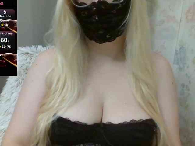 Lilithaa webcam