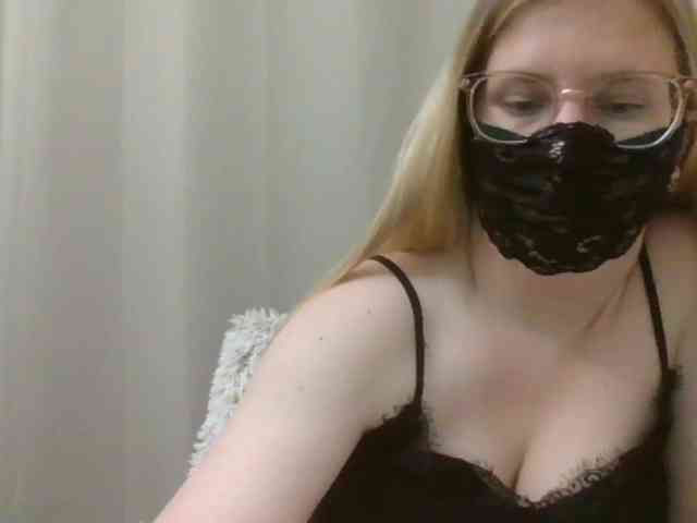 Lilithaa webcam