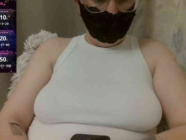 Lilithaa webcam