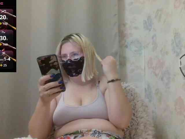 Lilithaa webcam