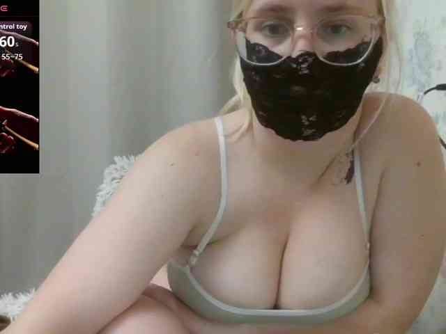 Lilithaa webcam
