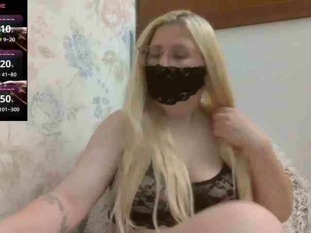 Lilithaa webcam