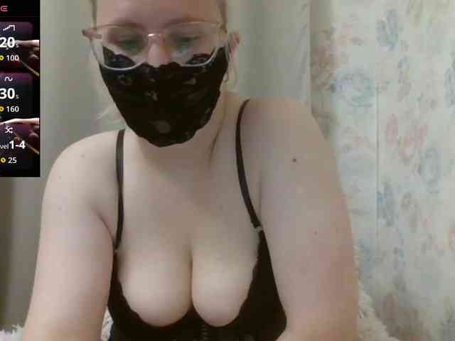 Lilithaa webcam