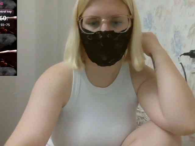 Lilithaa webcam