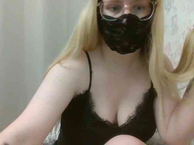 Lilithaa webcam
