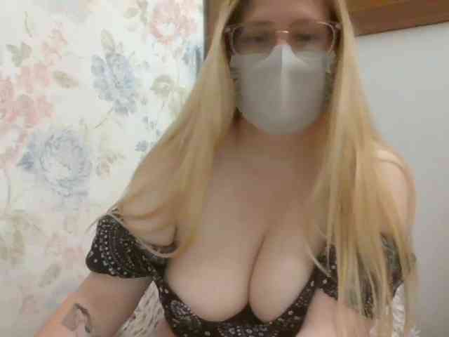 Lilithaa webcam