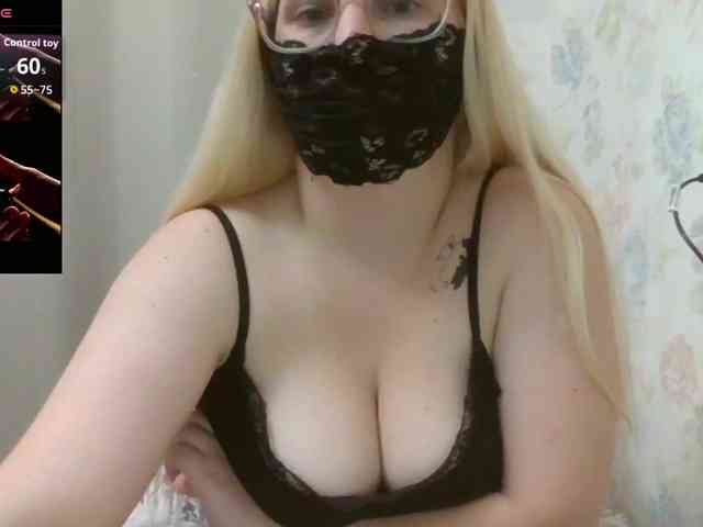 Lilithaa webcam