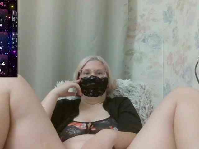 Lilithaa webcam