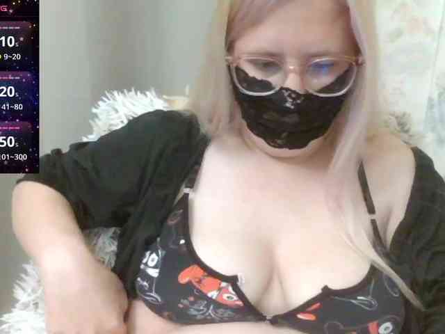 Lilithaa webcam
