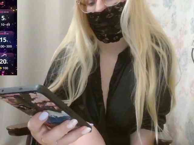 Lilithaa webcam