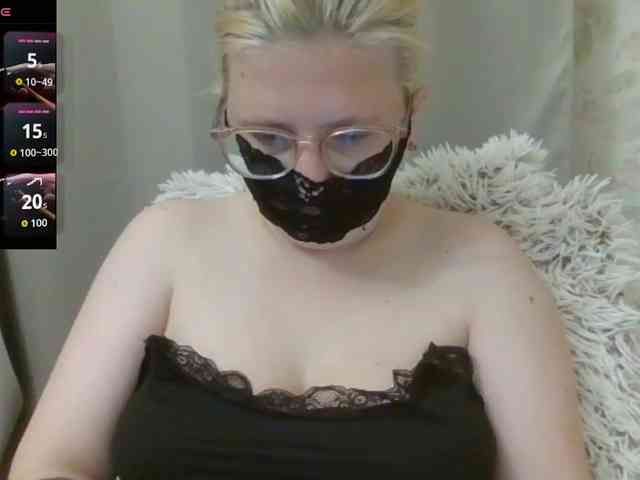 Lilithaa webcam