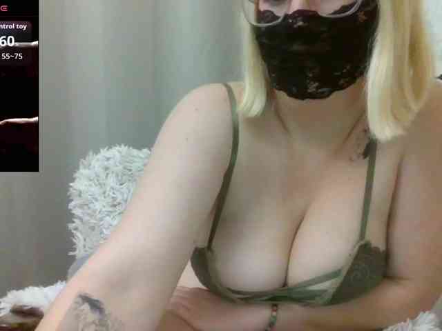 Lilithaa webcam