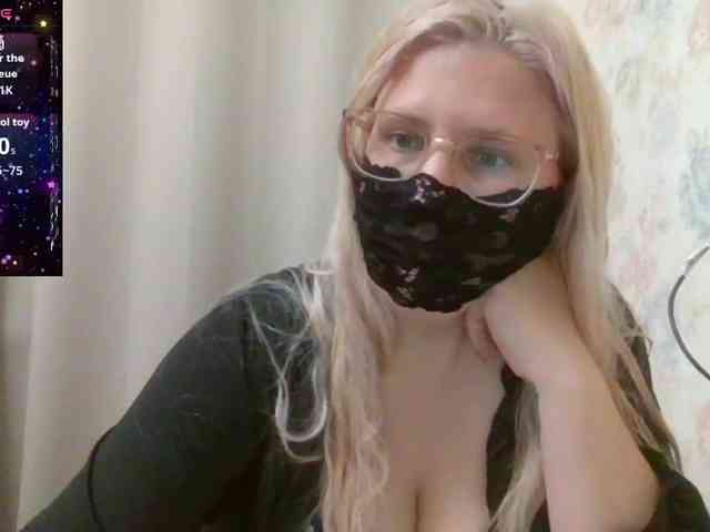 Lilithaa webcam