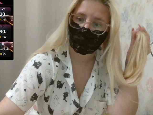 Lilithaa webcam