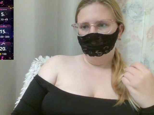 Lilithaa webcam