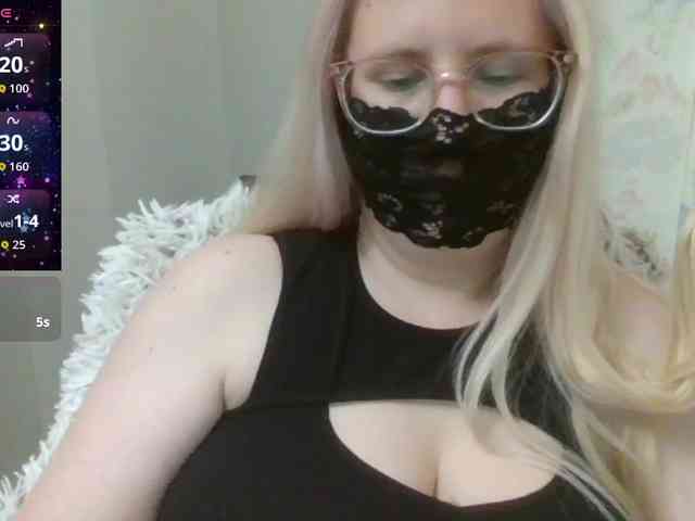 Lilithaa webcam