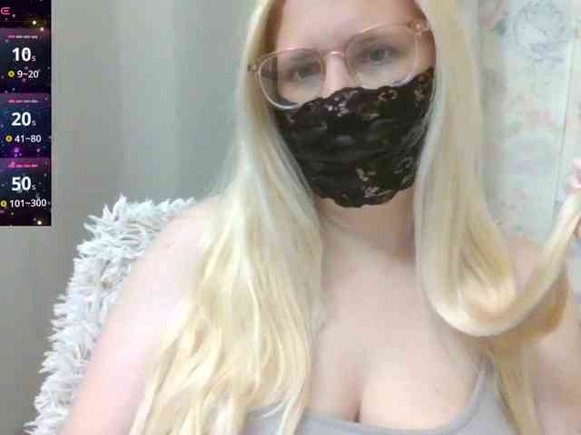 Lilithaa webcam