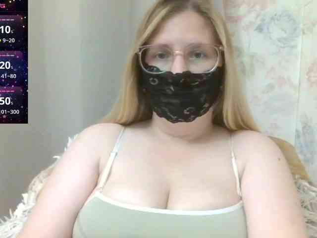 Lilithaa webcam