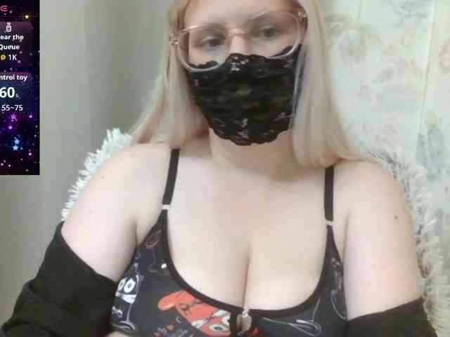 Lilithaa webcam