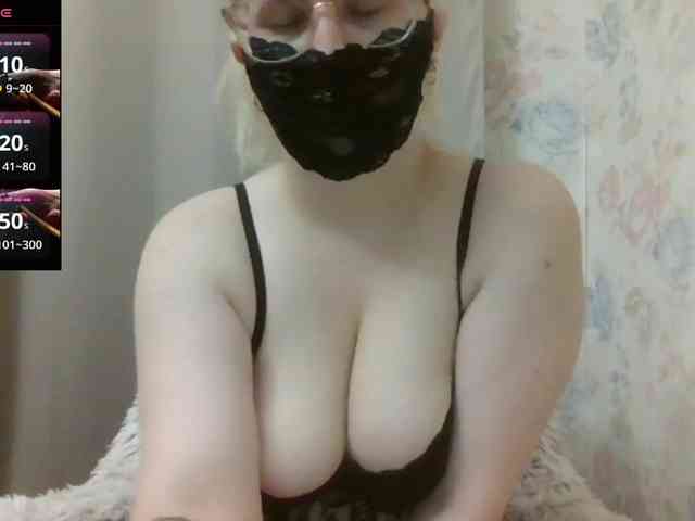 Lilithaa webcam