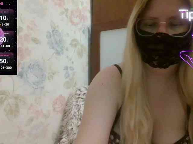 Lilithaa webcam
