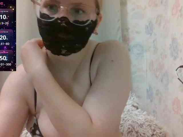 Lilithaa webcam