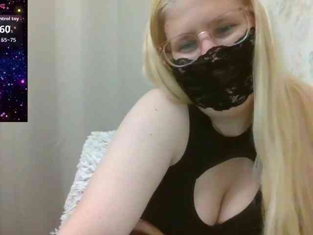 Lilithaa webcam