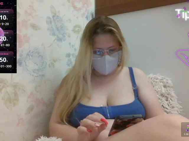 Lilithaa webcam