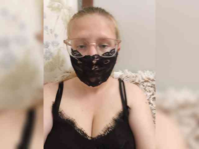Lilithaa webcam