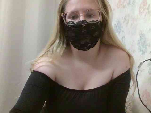 Lilithaa webcam