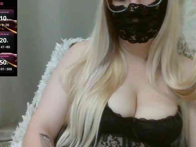 Lilithaa webcam