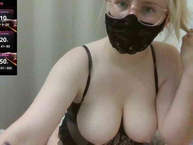 Lilithaa webcam