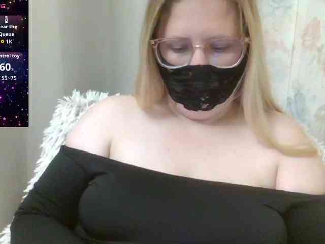 Lilithaa webcam